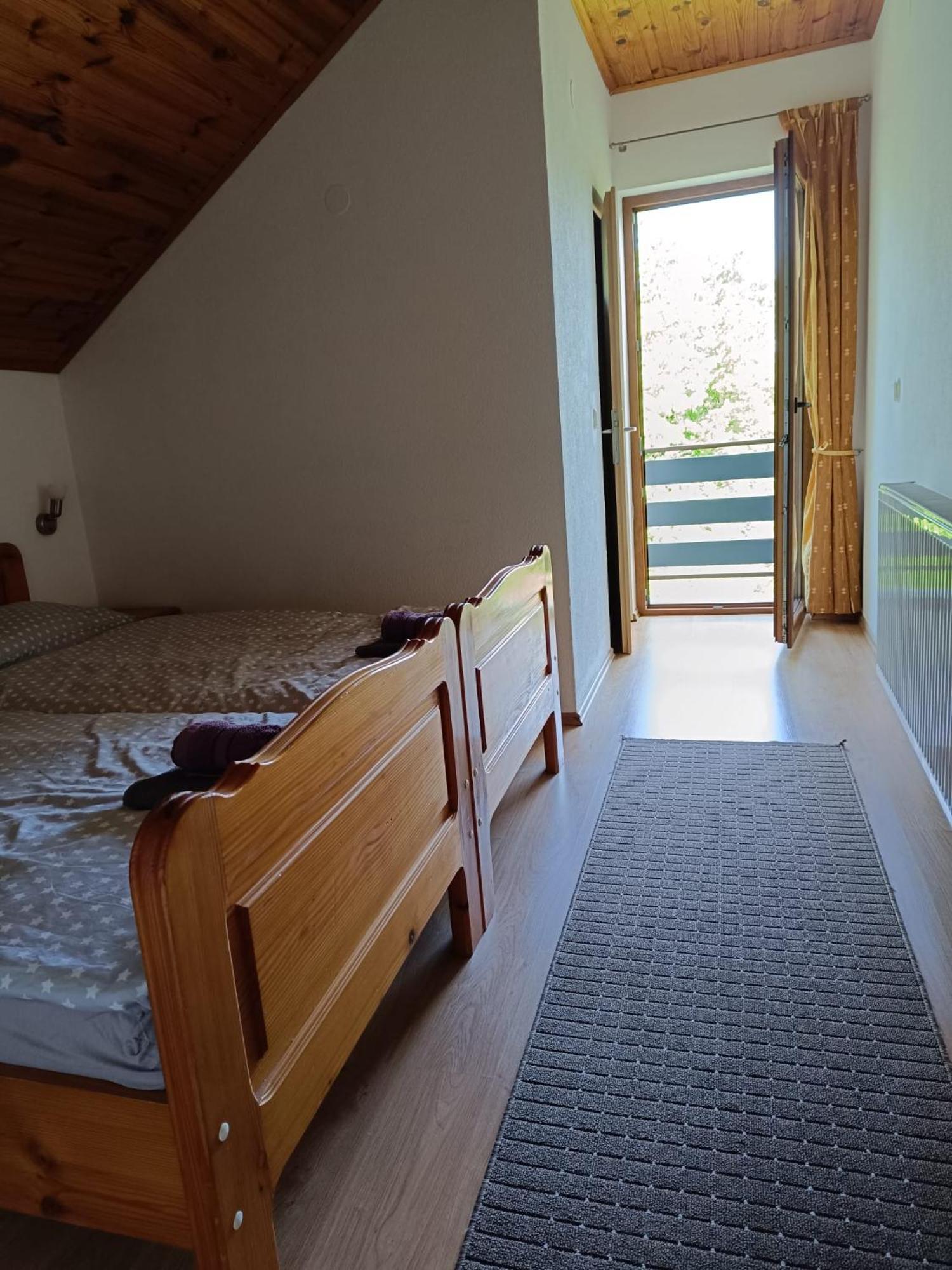 Guesthouse Mirko Hodak سيليست دريزنيكو المظهر الخارجي الصورة